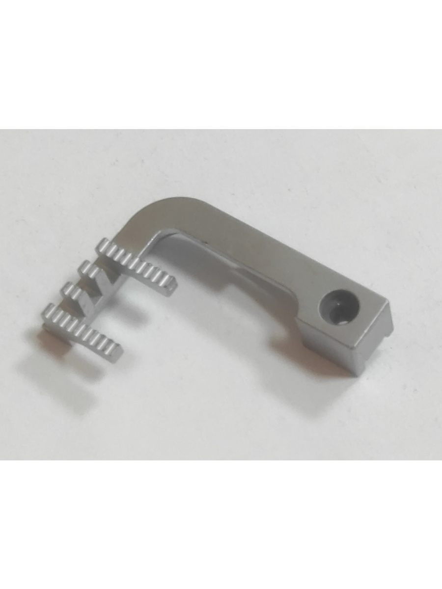 Зубчатая рейка передняя (B3025-09A-C) для распошивальных машин Babylock BLCS