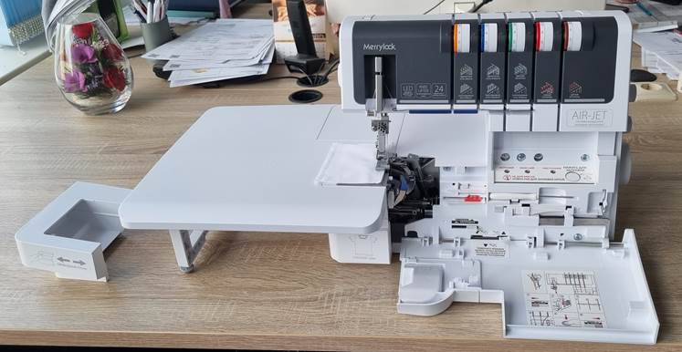 merrylock 8000